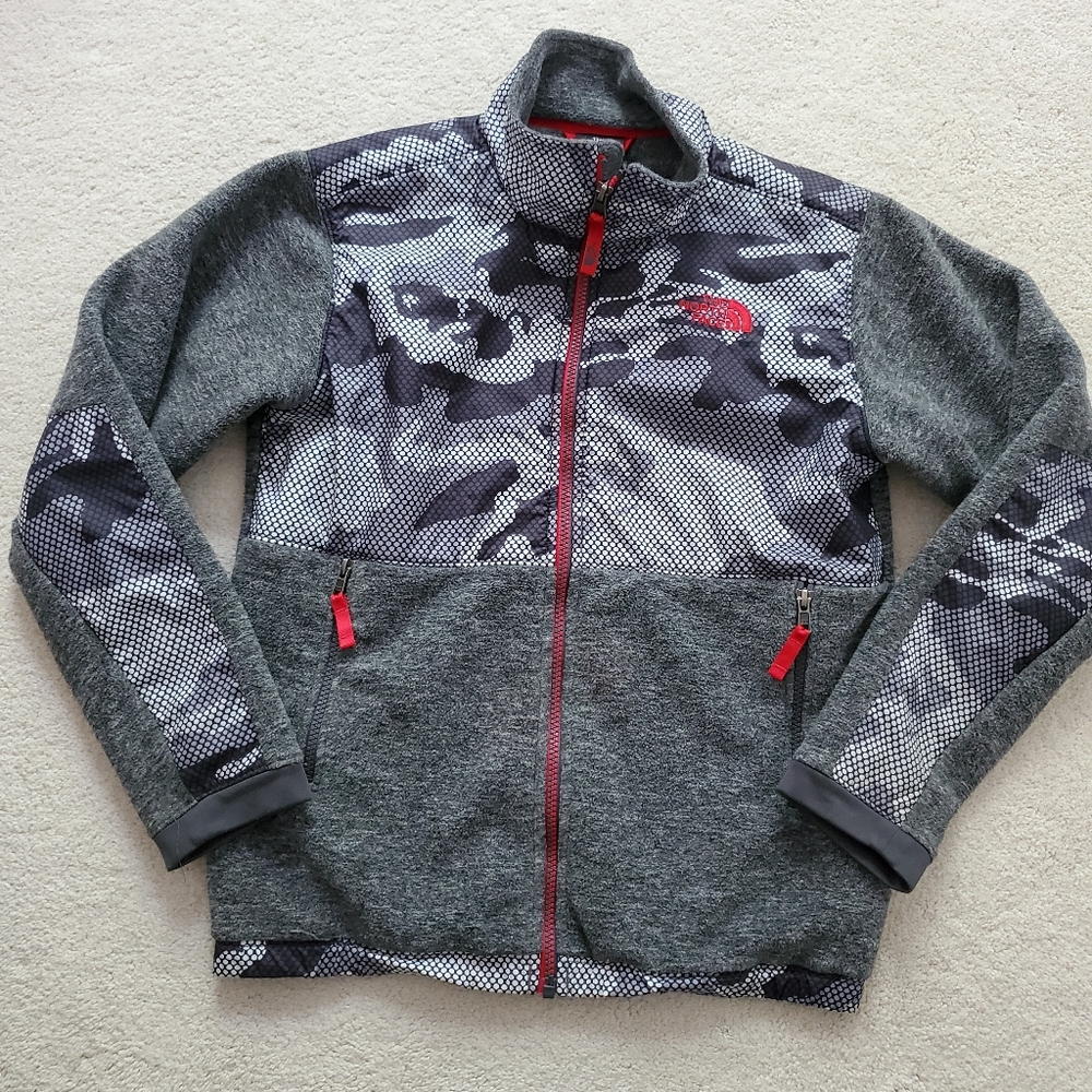 The North Face Gray Camo with Red Zip-up Fleece Jacket szL (14/16)